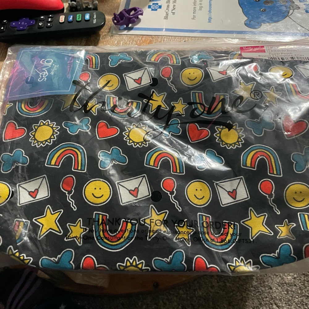 Limited edition Thirty One zipper pouch